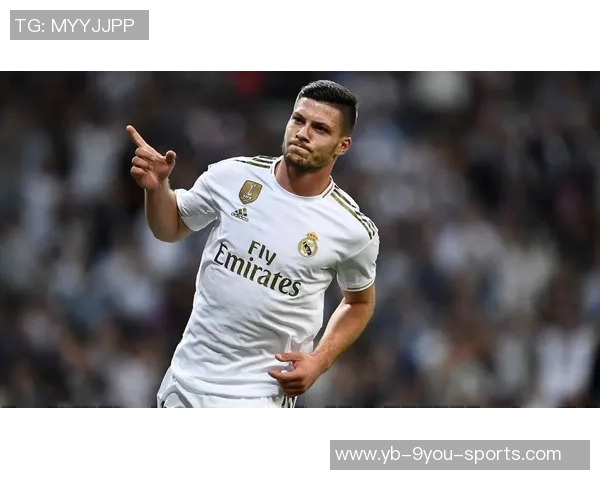 曼城对斯图加特18岁天才卡托维奇表现出兴趣但球员暂无转会意向