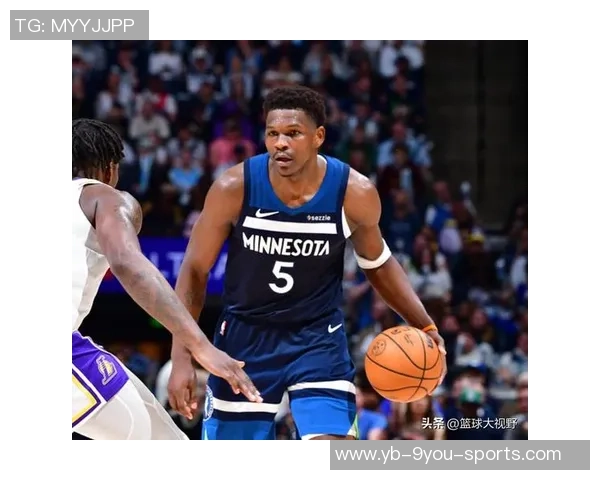 兰德尔第三节高效发力砍下17分助球队逆转局势展现领袖风范