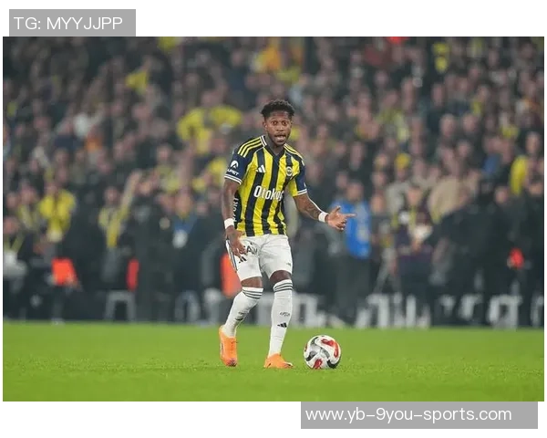 阿贾克斯寻求租借弗雷德与费内巴切展开谈判